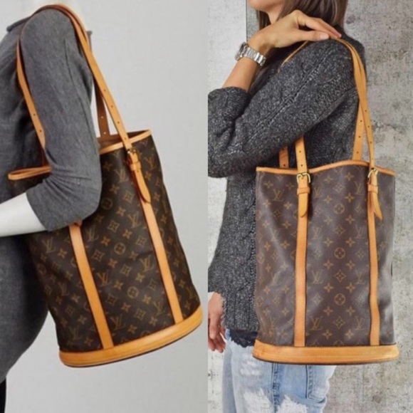 Louis Vuitton Handbags - 🌺BUCKET GM🌺 MONOGRAM